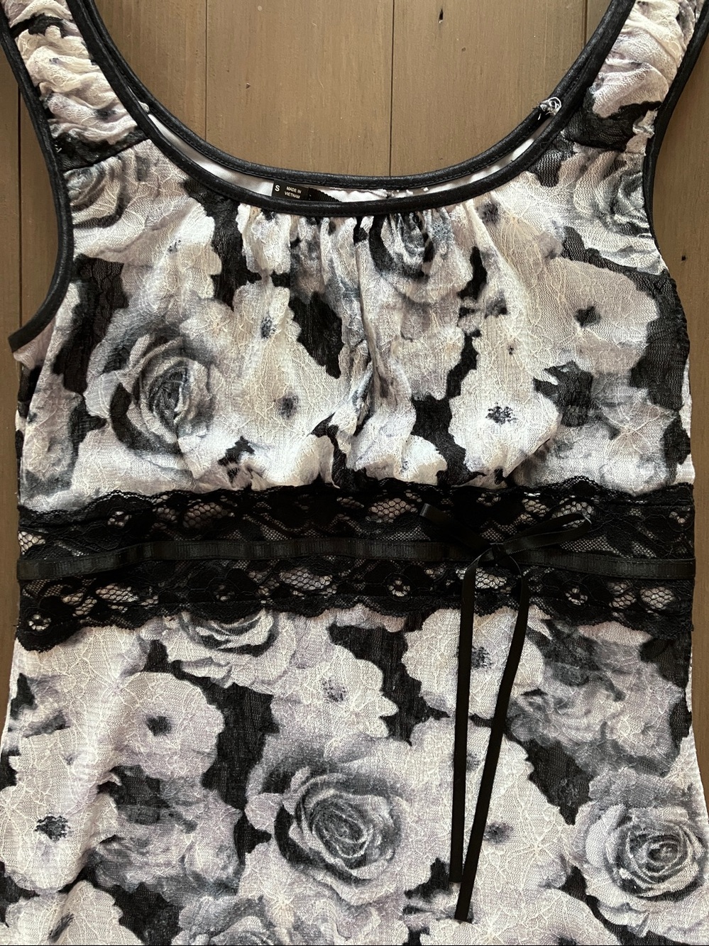 Maurices Black & Grey Floral Lace-Trim Tank